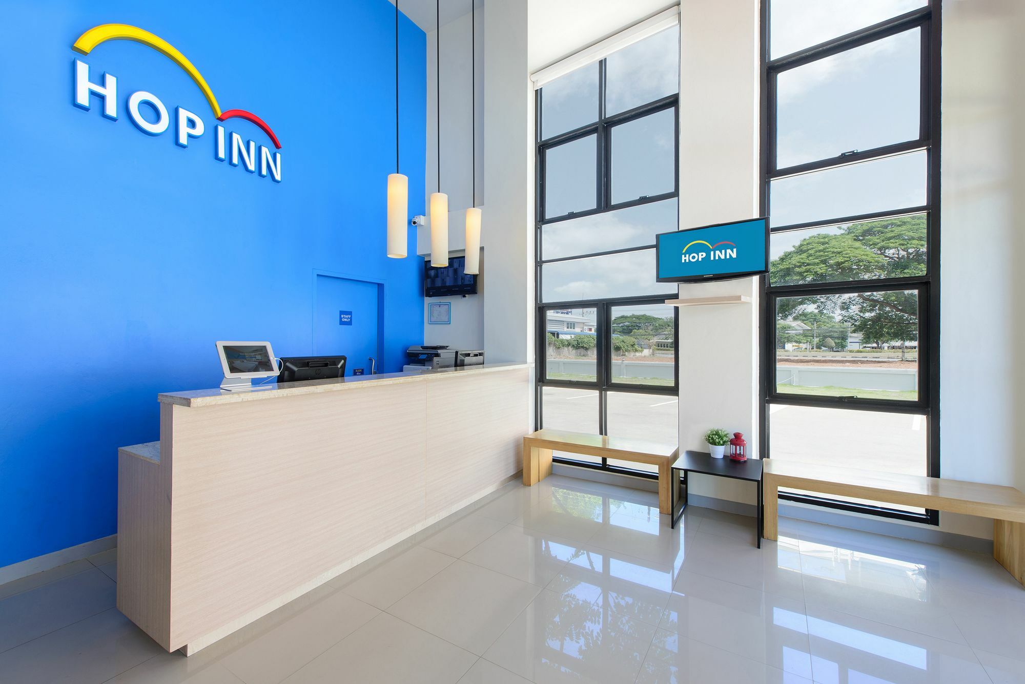 Hop Inn Лопбури Экстерьер фото