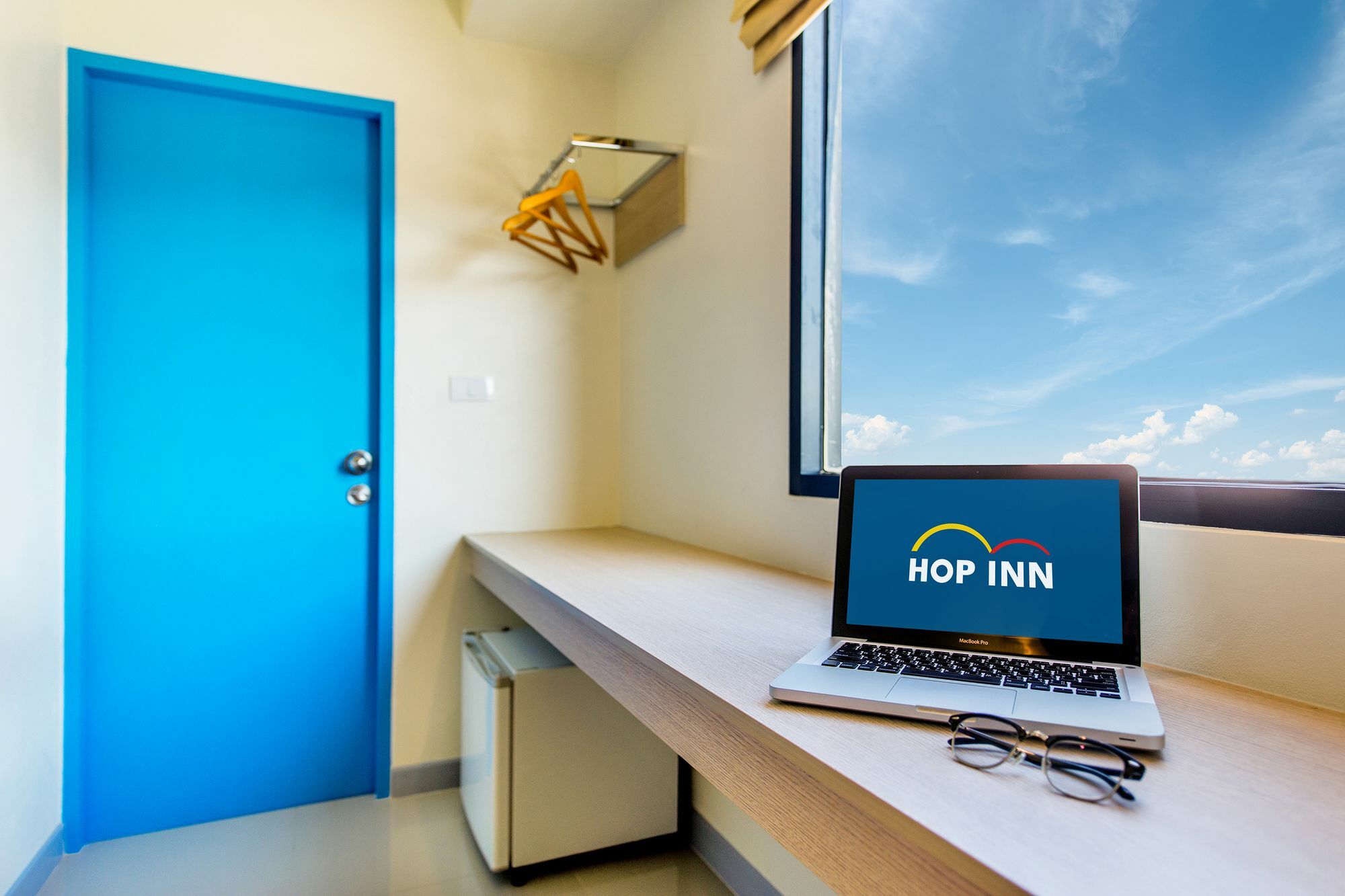 Hop Inn Лопбури Экстерьер фото