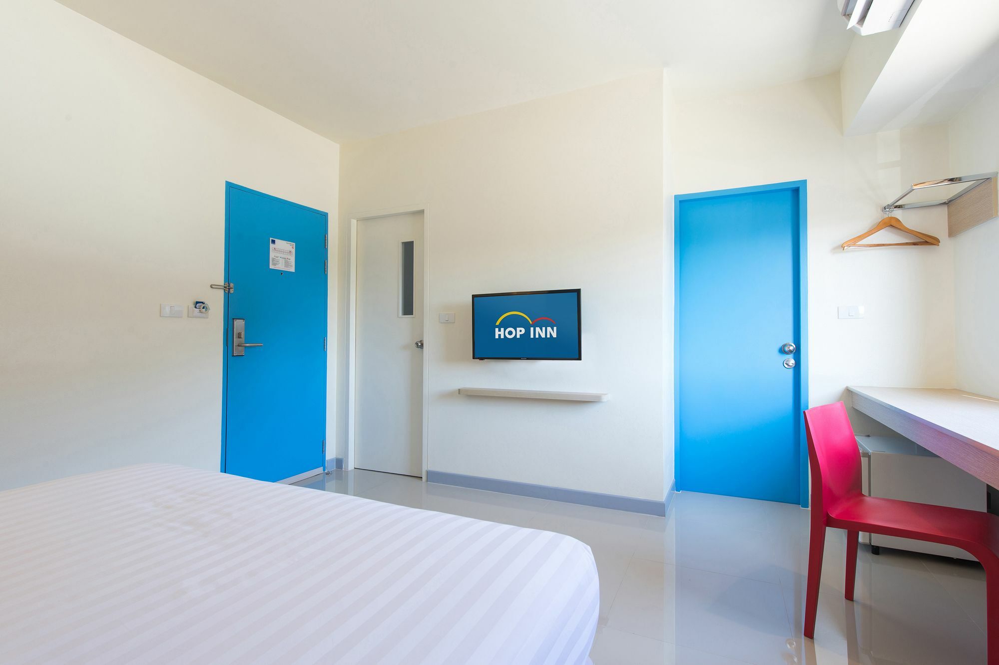 Hop Inn Лопбури Экстерьер фото