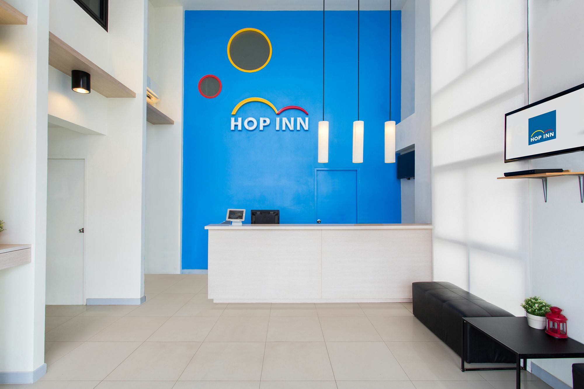 Hop Inn Лопбури Экстерьер фото